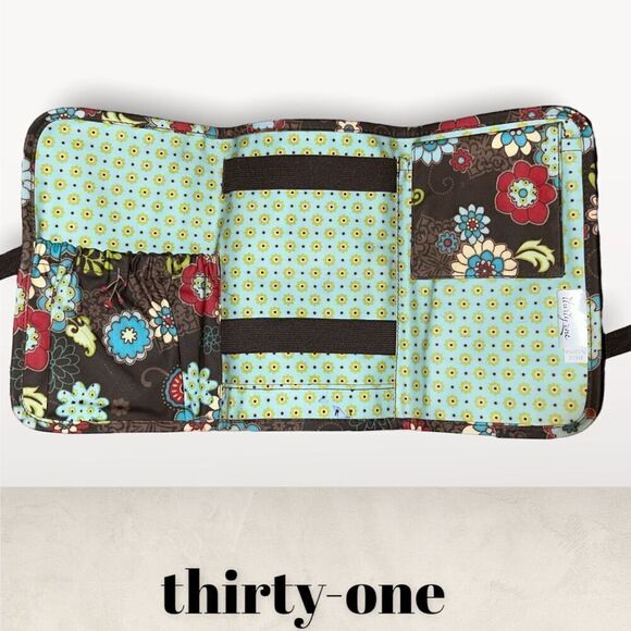THIRTY-ONE Trifold Organizer with Tie - Picture 3 of 10